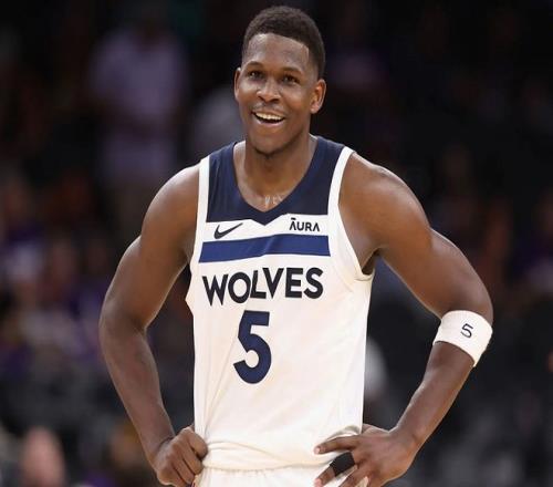 意媒：国米冬窗有意科纳特，利物浦或接受1500万欧报价（意媒称国米冬窗想引进科纳特，利物浦或愿以1500万欧放人）