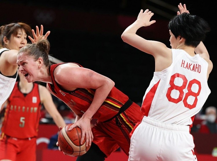 WTT总决赛：林诗栋／蒯曼1-3不敌林仲勋／申裕斌无缘决赛（林诗栋／蒯曼1-3负于林仲勋／申裕斌，WTT总决赛无缘争冠）