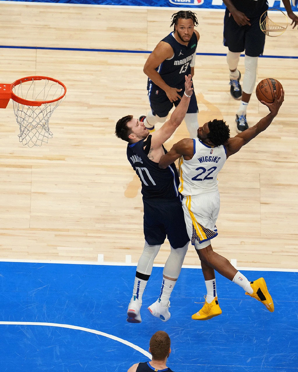 英媒：拜仁有意在一月永久签下梅努，已和他的经纪人直接会谈（英媒：拜仁计划一月以永久转会引进梅努，已与其经纪人直接会谈）