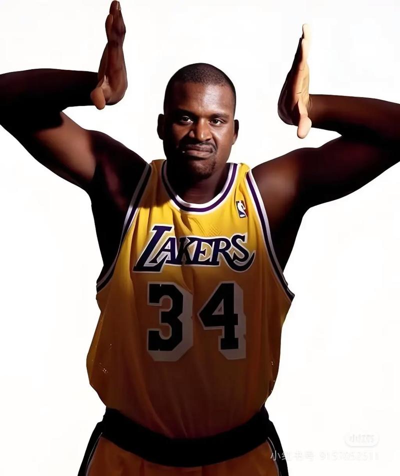 拜仁慕尼黑客场大胜沙尔克04（拜仁慕尼黑客场横扫沙尔克04）