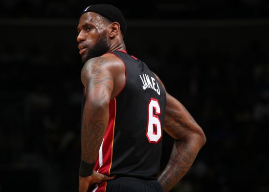 11月25日，2025浪琴表国际马联场地障碍世界杯中国联赛总决赛成都站新闻发布会在成都举行。（2025浪琴表国际马联场地障碍世界杯中国联赛总决赛成都站新闻发布会于11月25日在成都举行）