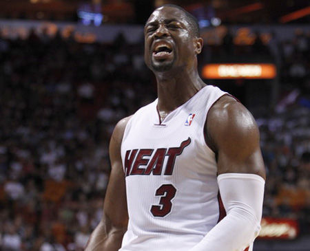 皇家马德里0-3大胜背后的隐忧：阿尔瓦罗·贝尼托的深度质疑（0-3完胜难掩隐患：阿尔瓦罗·贝尼托对皇马的深度质疑）