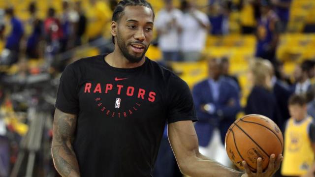 张伯霖谈摇篮舞庆祝：是庆祝我家两只小狗出生（张伯霖回应摇篮舞：为庆祝家中两只小狗诞生）