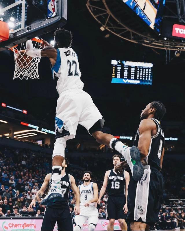 终结11场进球荒，奥蓬达斩获尤文生涯首粒正式比赛进球（时隔11场破门，奥蓬达收获尤文生涯正式比赛处子球）