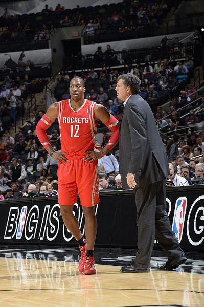 已成惯例，阿根廷足协主席赛前晒与梅西、德保罗合照（阿根廷足协主席赛前照例与梅西、德保罗合影）